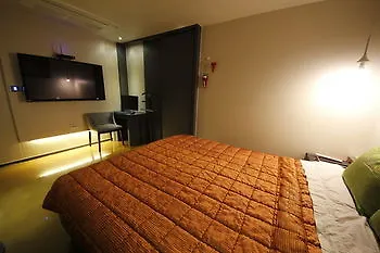 Gupo Lazzi Hotel Busan